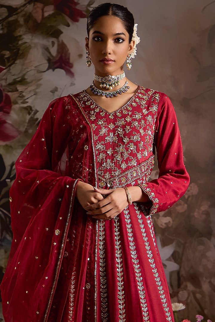 Red Silk Hand Embroidered Wedding Anarkali Set by Saniya Sharma at Pernia's Pop Up Shop