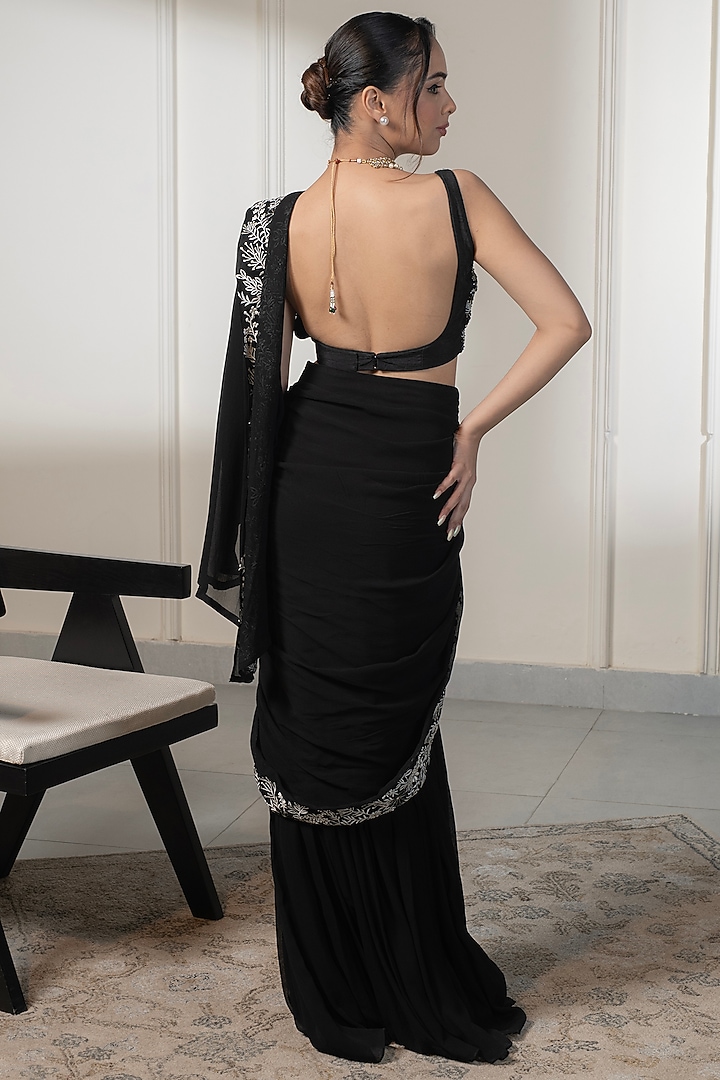 Black Georgette Thread Embroidered Pre-Draped Wedding Saree Set by Saniya Sharma at Pernia's Pop Up Shop