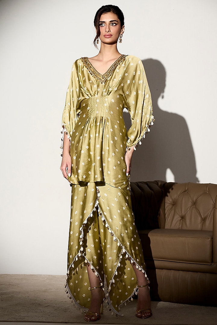 Sage Green Silk Blend Embroidered Kurta Set by Saanjh by Lea at Pernia's Pop Up Shop