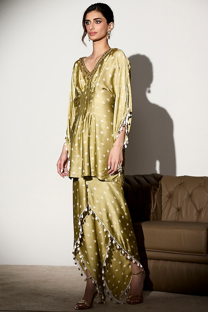Sage Green Silk Blend Embroidered Kurta Set by Saanjh by Lea at Pernia's Pop Up Shop