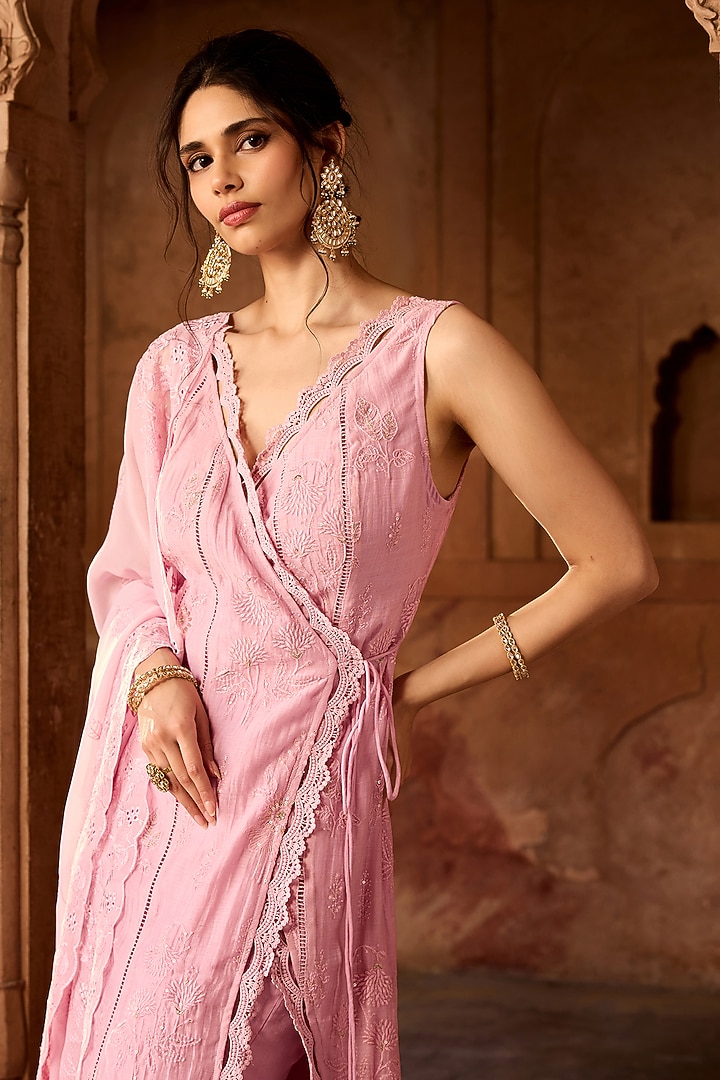 Light Pink Mulmul Floral Embroidered Angrakha Kurta Set by Saanjh by Lea at  Pernia's Pop Up Shop 2026
