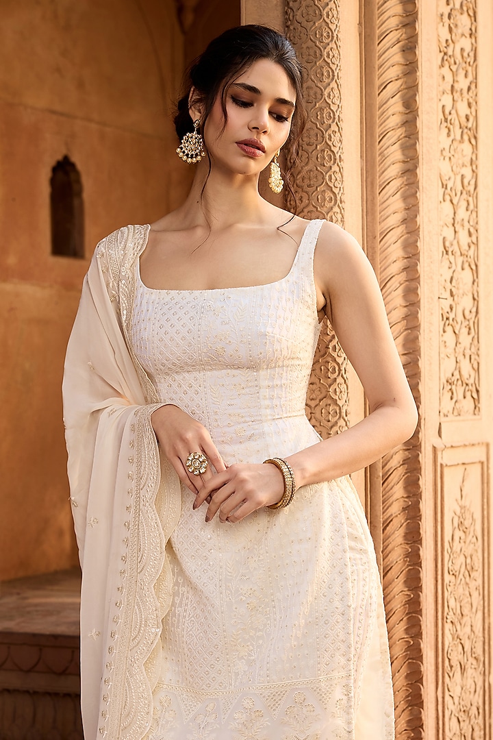 White Organza Embroidered Kurta Set by Saanjh by Lea at Pernia's Pop Up Shop