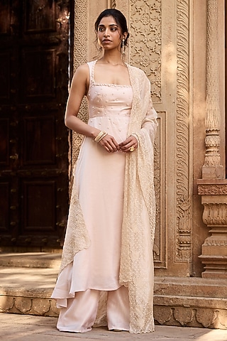Mauve Chanderi & Poly Crepe Pearl Embroidered Kurta Set by Saanjh by Lea
