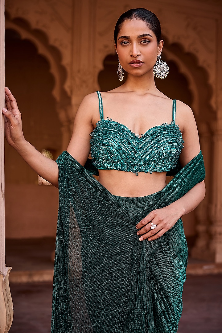 Emerald Green Shimmer Crinkled Chiffon Pre-Sttitched Party Wear Saree Set by Saanjh by Lea at Pernia's Pop Up Shop