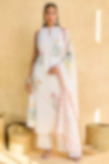 White Cotton Voile Printed & Embroidered Kurta Set by Saanjh by Lea at Pernia's Pop Up Shop