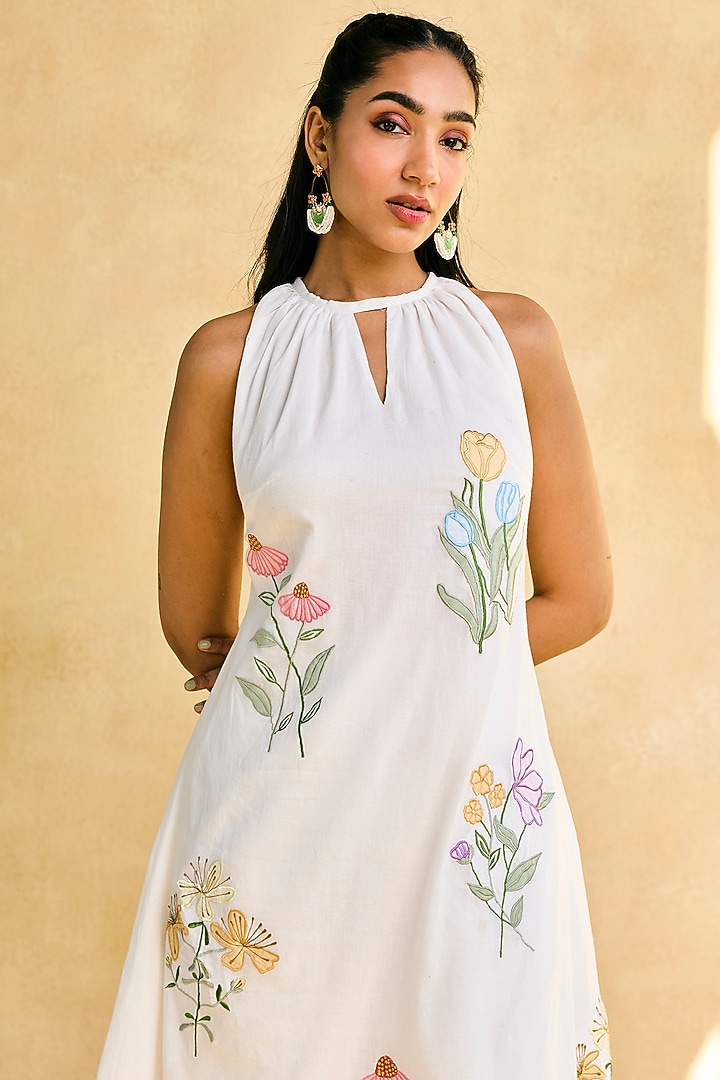 White Cotton Voile Printed & Embroidered Kurta Set by Saanjh by Lea at Pernia's Pop Up Shop