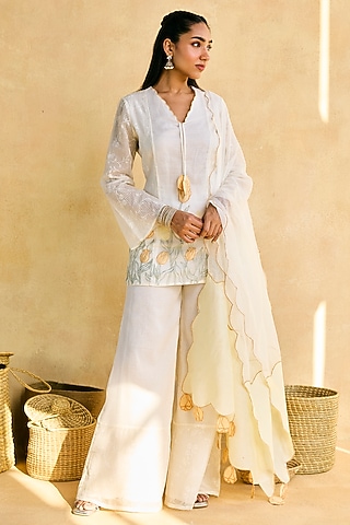 White Kota Fabric Embroidered Kurta Set by Saanjh by Lea