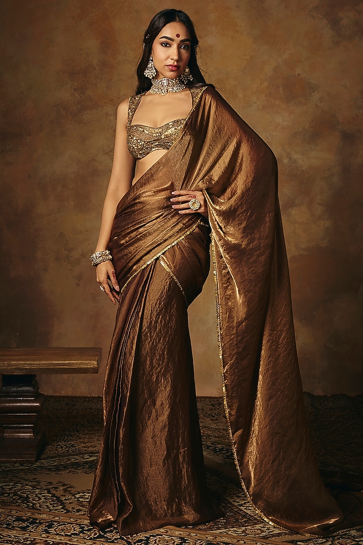 Gold Organza Wedding Saree Set by Saanjh by Lea at Pernia's Pop Up Shop