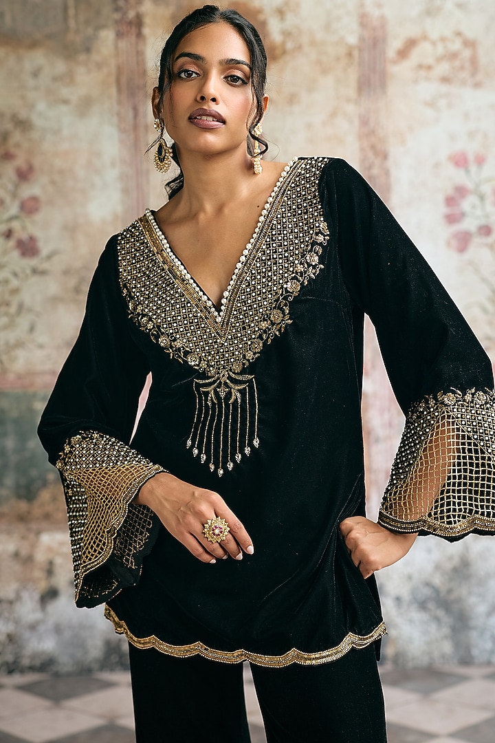 Black Velvet Sequins Hand Embroidered Kurta Set by Saanjh by Lea at Pernia's Pop Up Shop