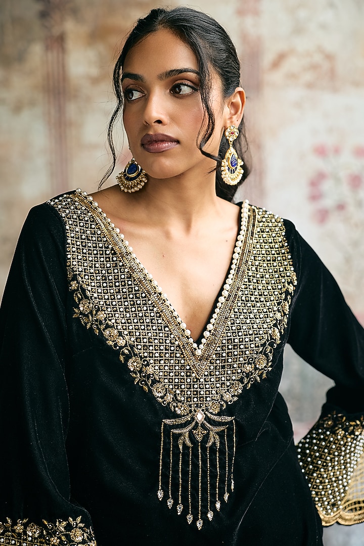 Black Velvet Sequins Hand Embroidered Kurta Set by Saanjh by Lea at Pernia's Pop Up Shop