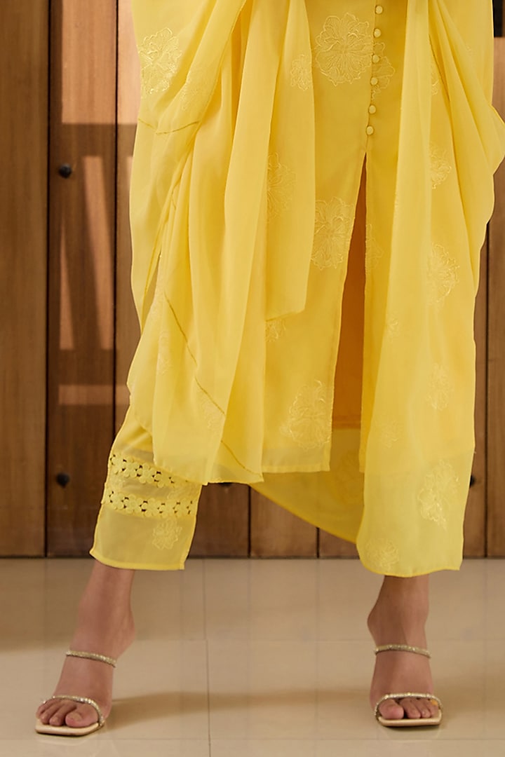 Yellow Georgette Floral Embroidered Kurta Set by Saanjh by Lea at Pernia's Pop Up Shop