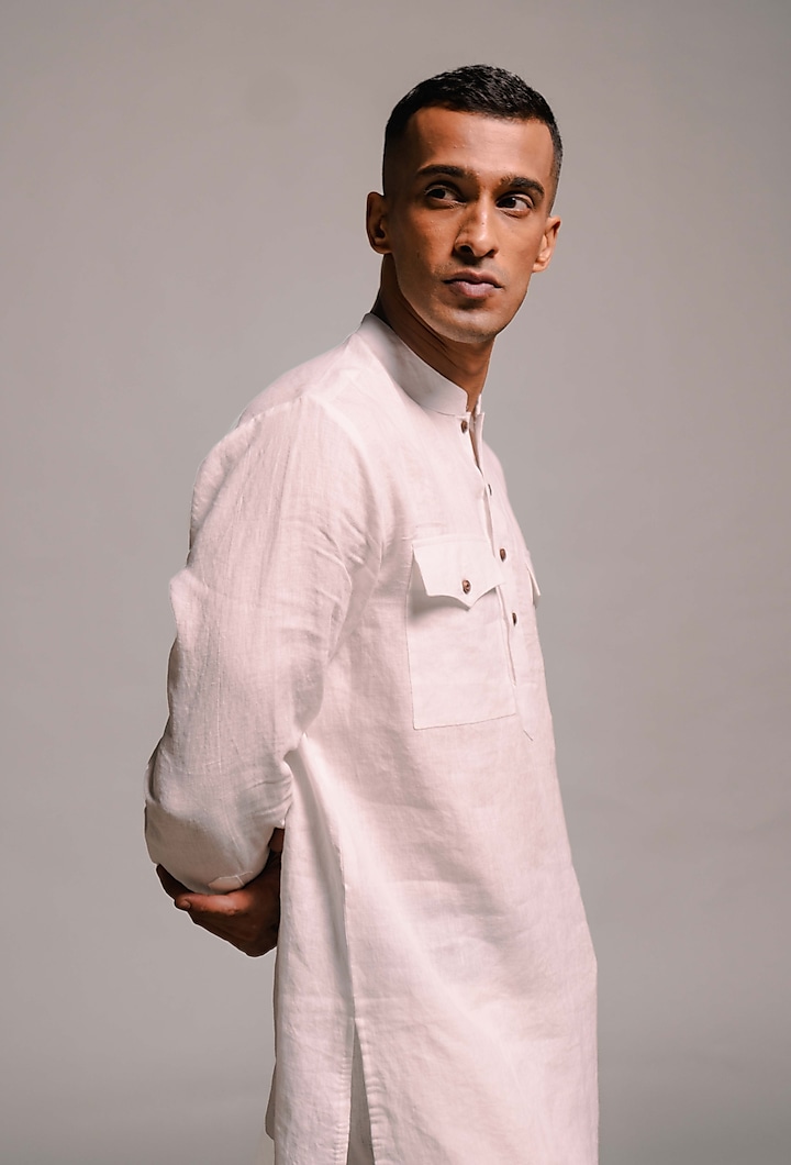 White Linen Kurta Set by Saphed Men at Pernia's Pop Up Shop