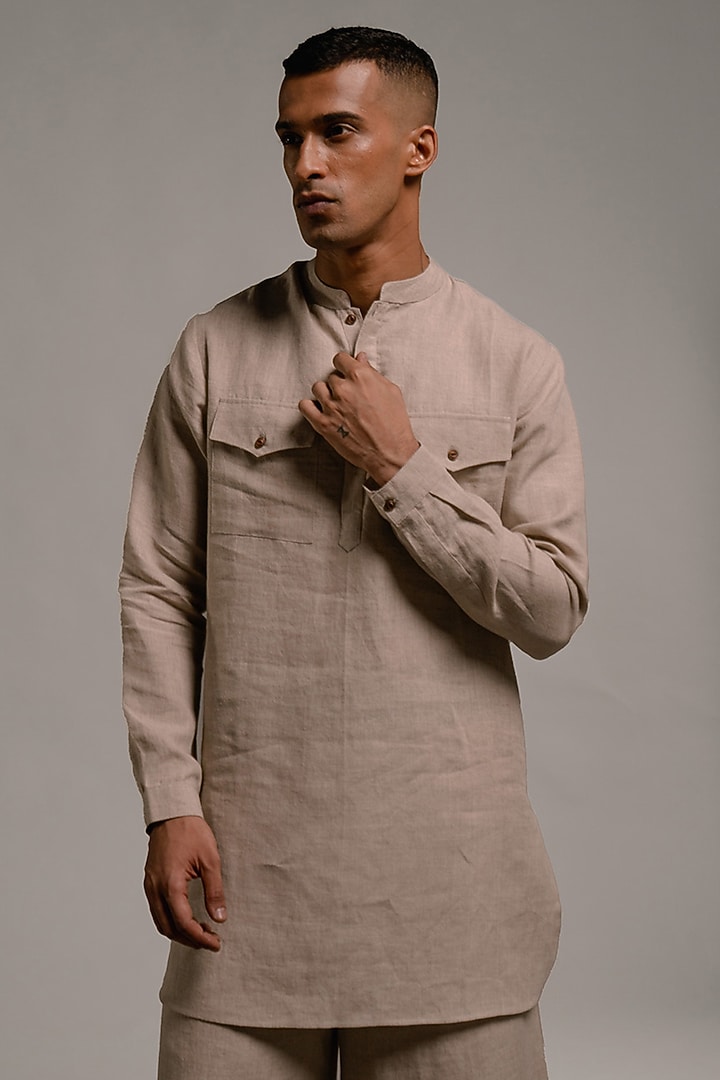 Beige Linen Kurta Set by Saphed Men at Pernia's Pop Up Shop