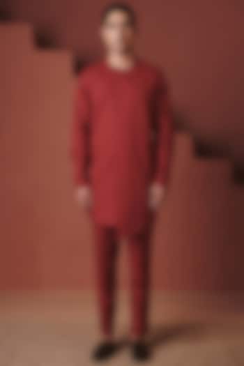 Brick Red Cotton Linen Kurta Set by Saphed Men at Pernia's Pop Up Shop