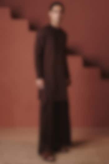 Coffee Brown Cotton Linen Kurta Set by Saphed Men at Pernia's Pop Up Shop