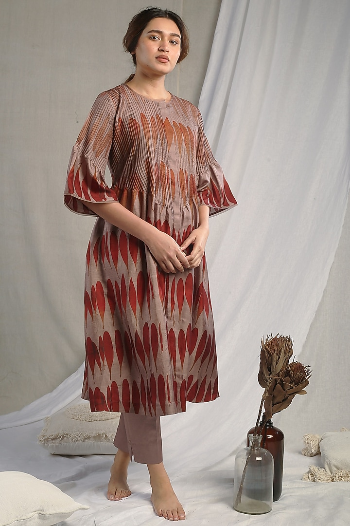 Brown Printed Kurta Set by Sneha Arora at Pernia's Pop Up Shop