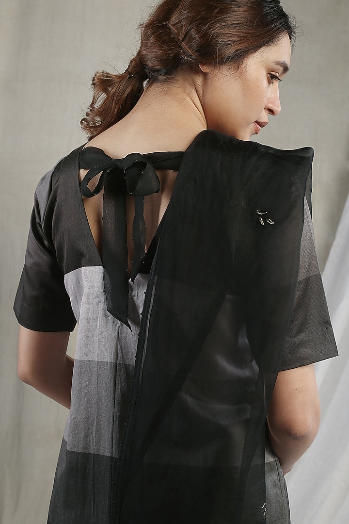 Black Printed Kurta Set by Sneha Arora at Pernia's Pop Up Shop