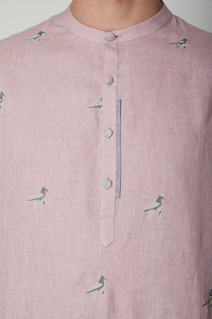 Mauve Embroidered Linen Kurta by Sneha Arora Men at Pernia's Pop Up Shop