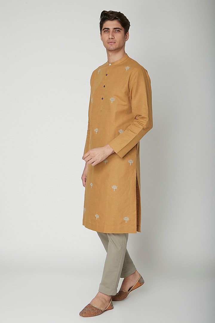 Mustard Embroidered Linen Kurta by Sneha Arora Men at Pernia's Pop Up Shop