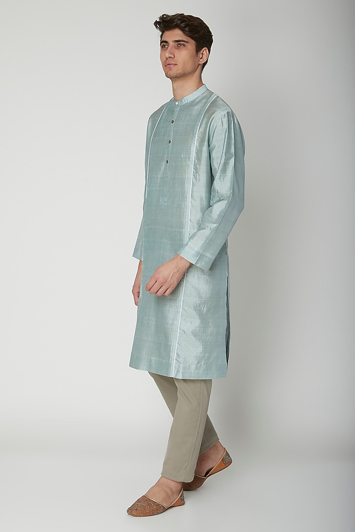 Turquoise Detailed Silk Kurta by Sneha Arora Men at Pernia's Pop Up Shop