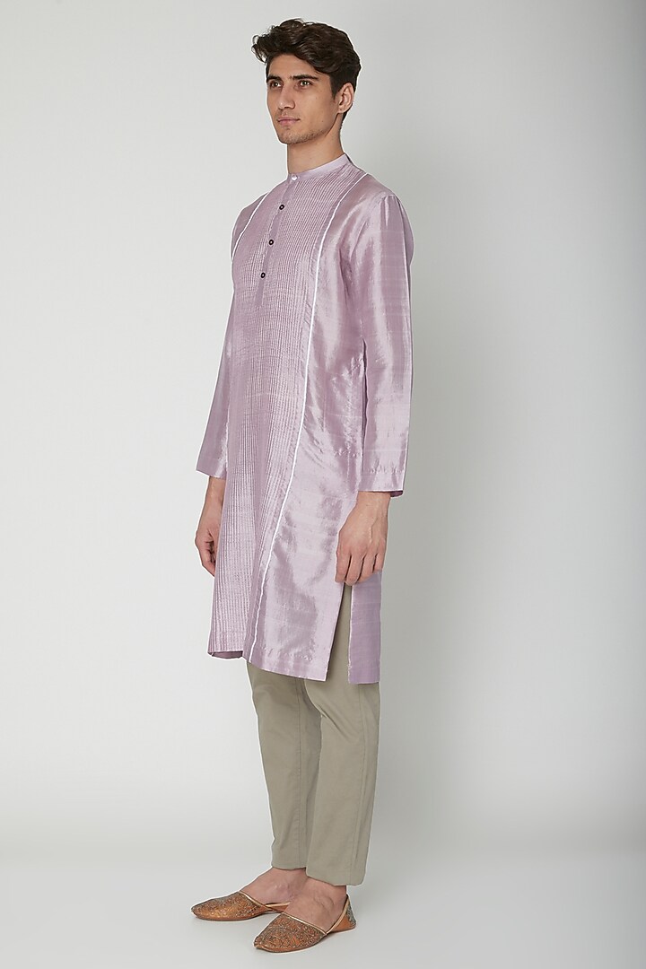 Mauve Detailed Silk Kurta by Sneha Arora Men at Pernia's Pop Up Shop