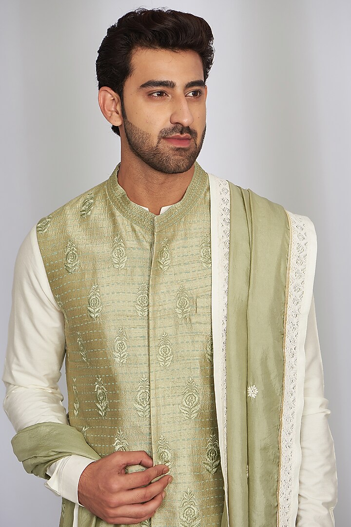 Sage Green Matka Silk Printed & Embroidered Bundi Jacket Set by SARAN KOHLI at Pernia's Pop Up Shop