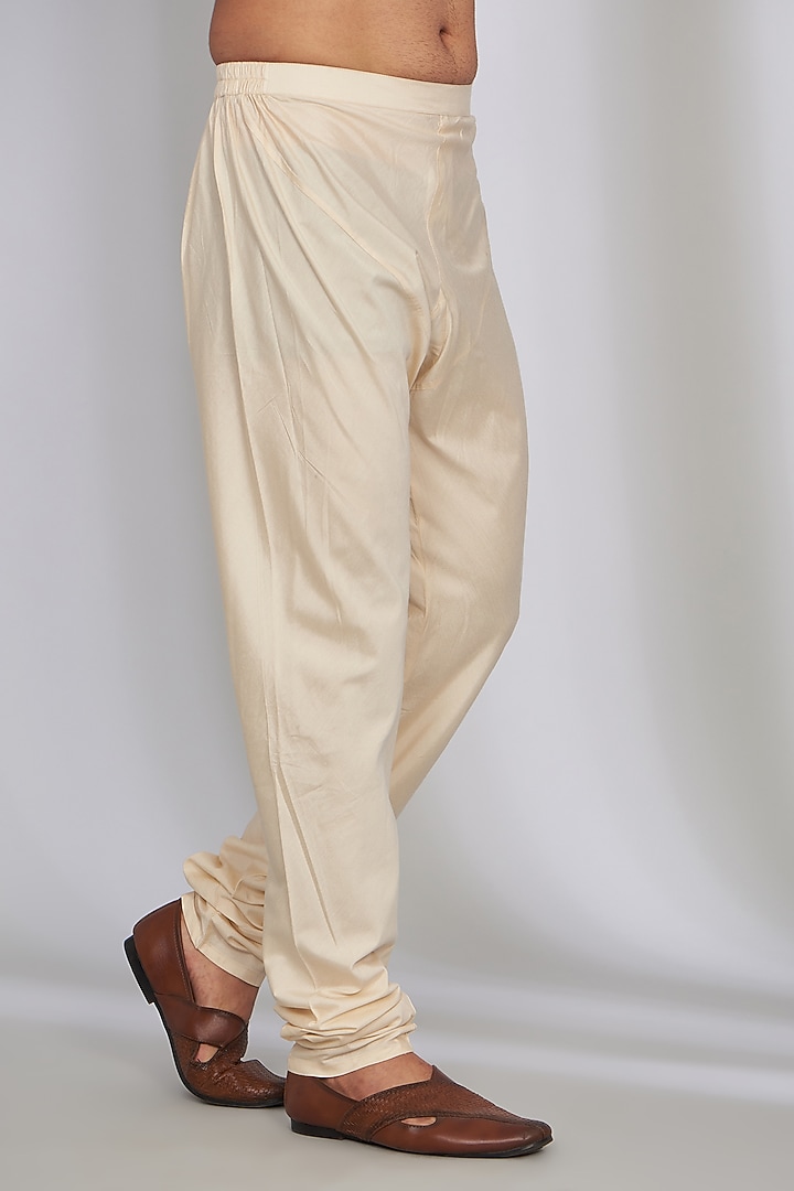 Green Pure Silk Embroidered Groom Sherwani Set by SARAN KOHLI at Pernia's Pop Up Shop