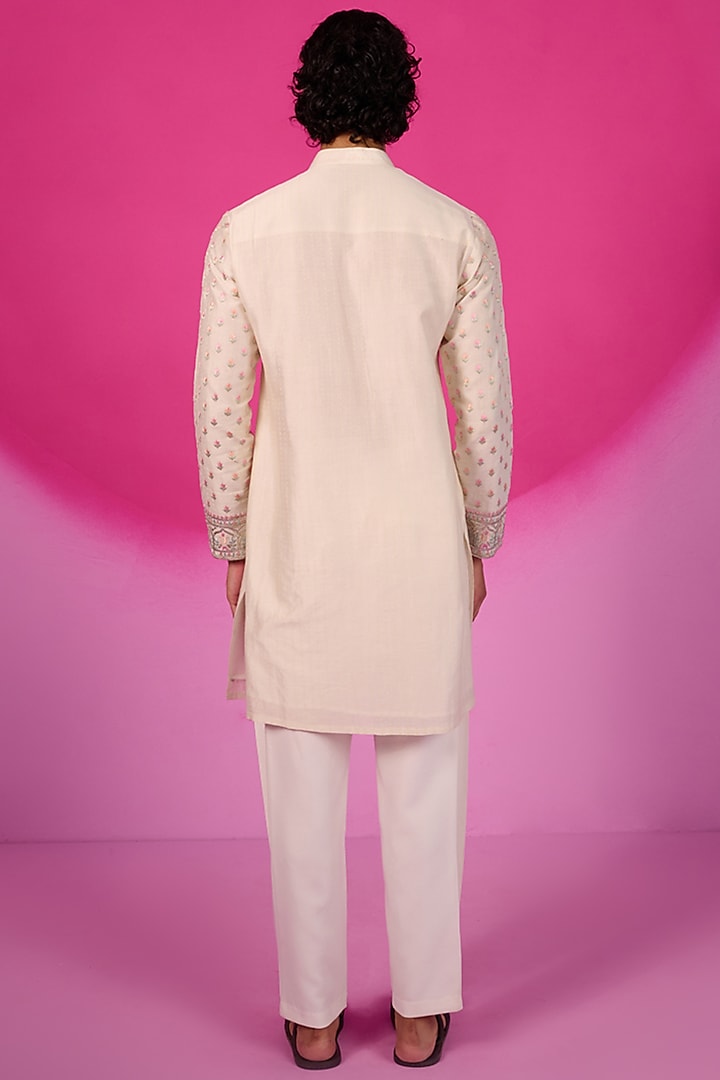 Light Pink Silk Mirror Embroidered Kurta Set by SARAN KOHLI at Pernia's Pop Up Shop