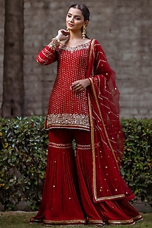 Maroon Dupion Silk Gharara Set by Sangeeta Swati-TROUSSEAU