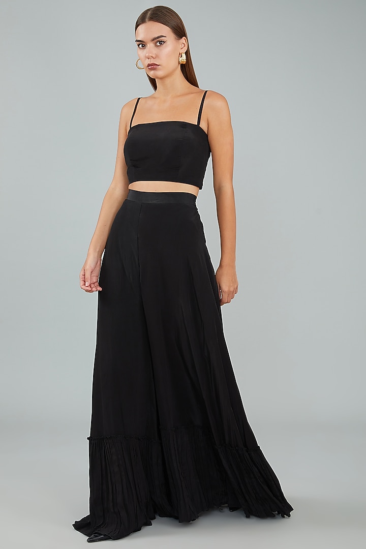 Black Viscose Crepe Hand Embellished Cape Set by Sangeeta Swati at Pernia's Pop Up Shop