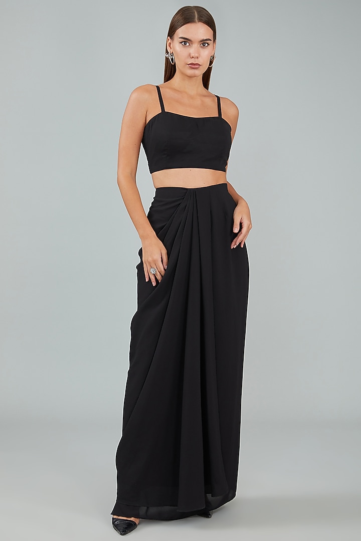 Black Viscose Crepe Hand Embellished Cape Set by Sangeeta Swati at Pernia's Pop Up Shop