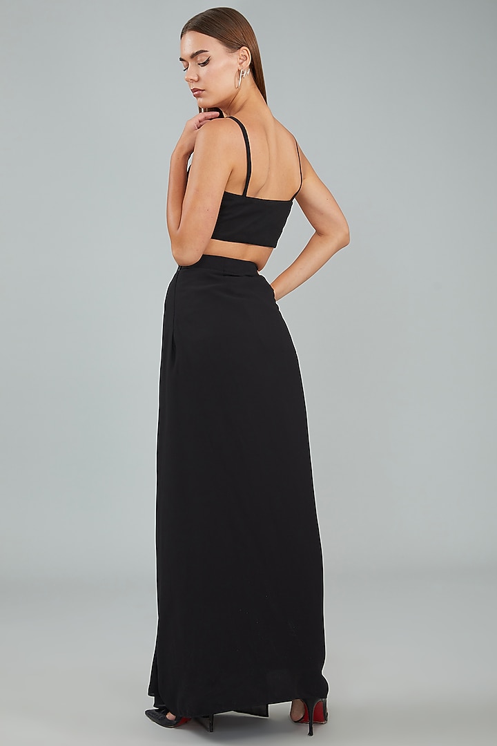 Black Viscose Crepe Hand Embellished Cape Set by Sangeeta Swati at Pernia's Pop Up Shop