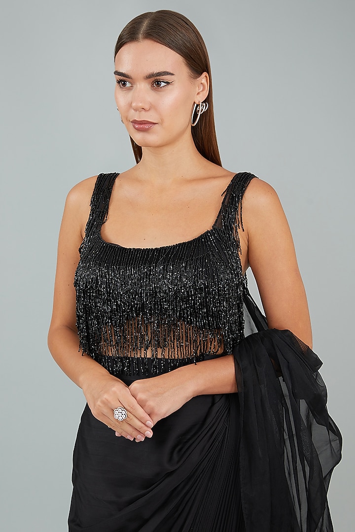 Black Viscose Crepe & Organza Embellished Draped Wedding Saree Set by Sangeeta Swati at Pernia's Pop Up Shop