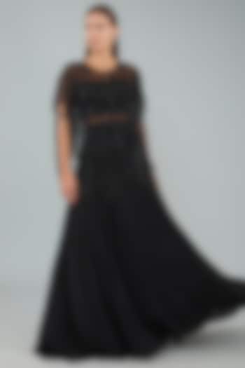 Black Viscose Crepe & Net Skirt Set by Sangeeta Swati