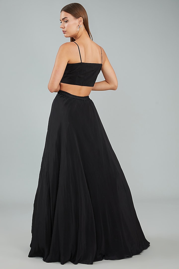 Black Viscose Crepe & Net Skirt Set by Sangeeta Swati at Pernia's Pop Up Shop