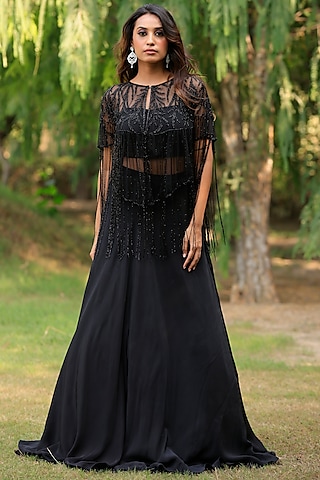 Black Viscose Crepe & Net Skirt Set by Sangeeta Swati