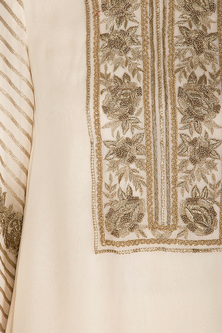 Ivory Hand Embroidered Kurta Set by Samatvam By Anjali Bhaskar at Pernia's Pop Up Shop