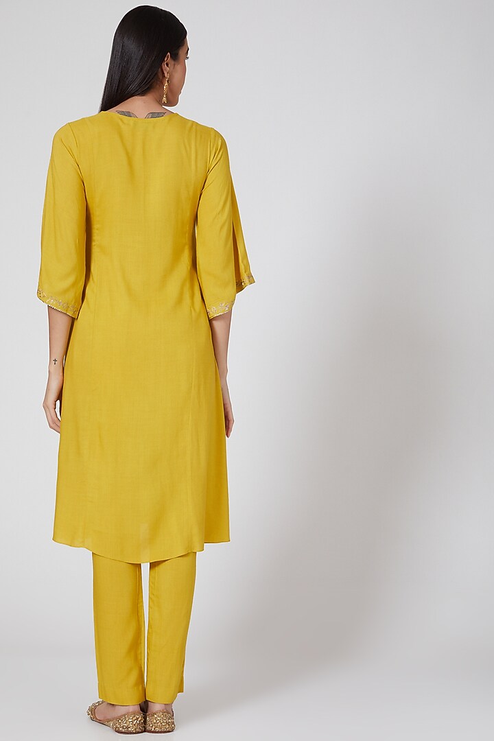 Mustard Hand Embroidered Kurta Set by Samatvam By Anjali Bhaskar at Pernia's Pop Up Shop