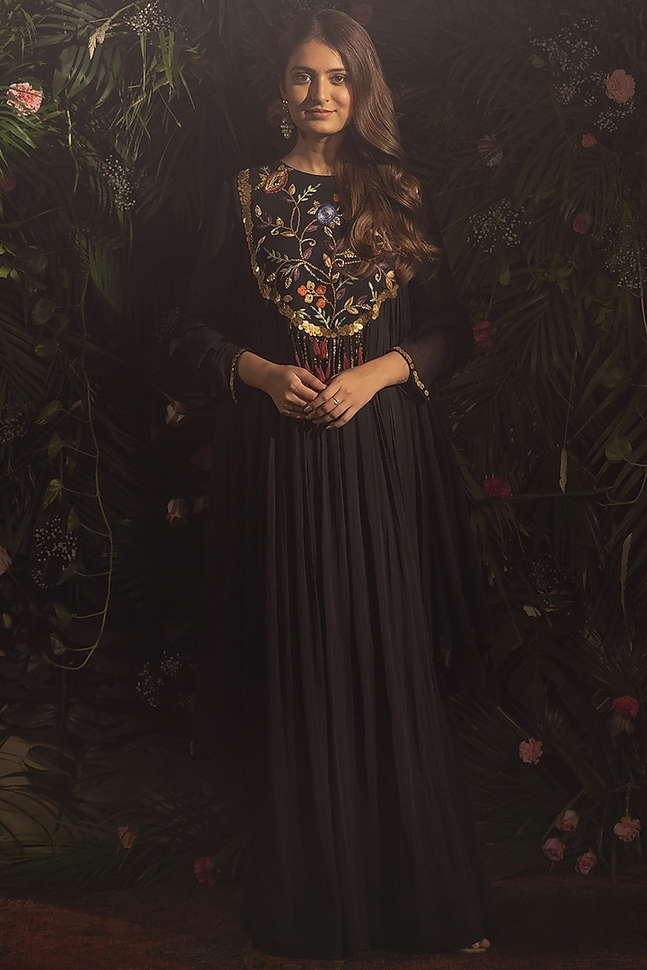 Black Blended Georgette Hand Embroidered Anarkali Set by Samatvam By Anjali Bhaskar at Pernia's Pop Up Shop