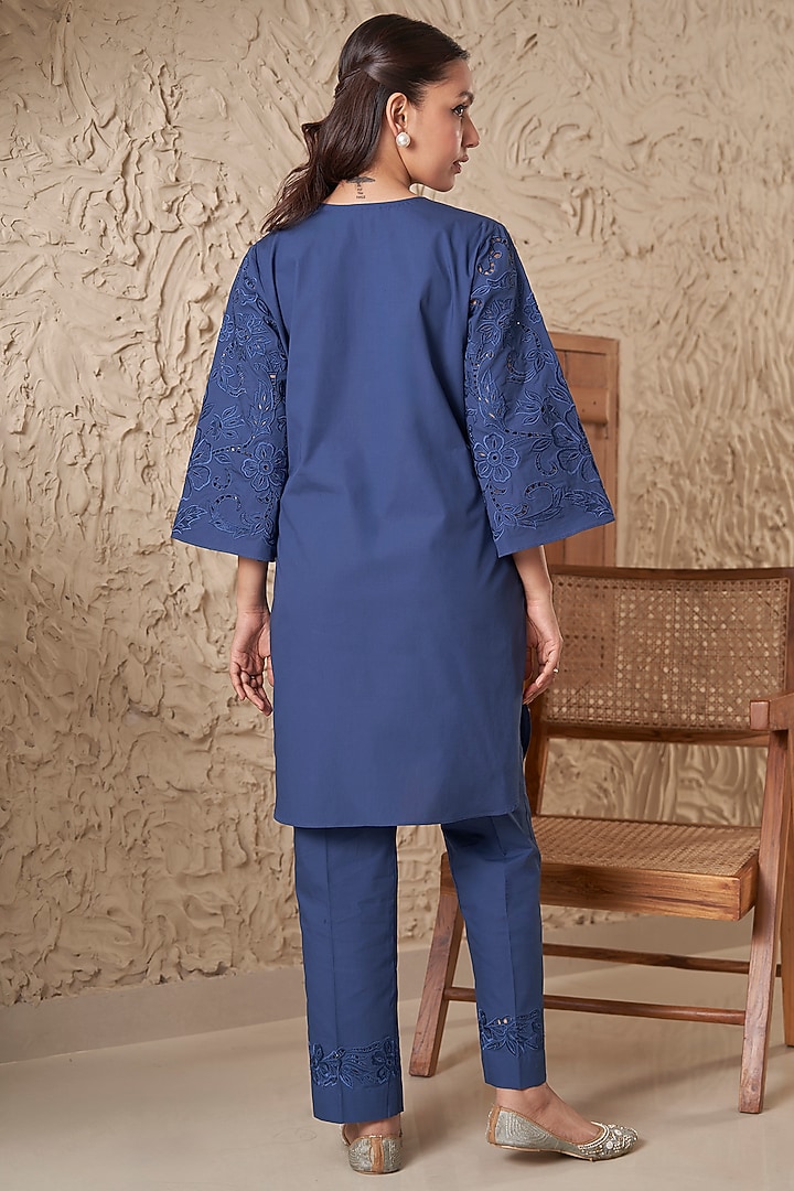 Blue Cotton Poplin Floral Embroidered Kurta Set by Samatvam By Anjali Bhaskar at Pernia's Pop Up Shop