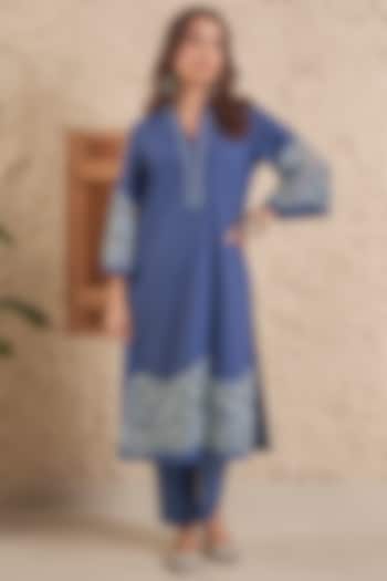 Blue Cotton Poplin Floral Embroidered Kurta Set by Samatvam By Anjali Bhaskar at Pernia's Pop Up Shop