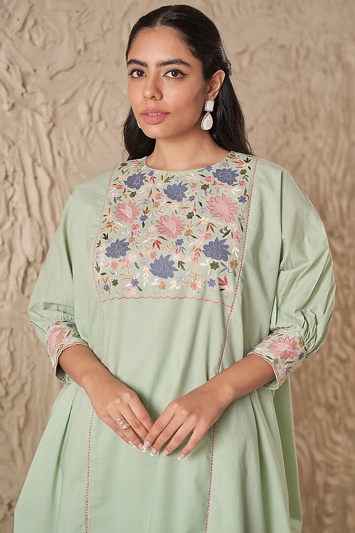 Mint Mulmul Floral Embroidered Kurta Set by Samatvam By Anjali Bhaskar at Pernia's Pop Up Shop
