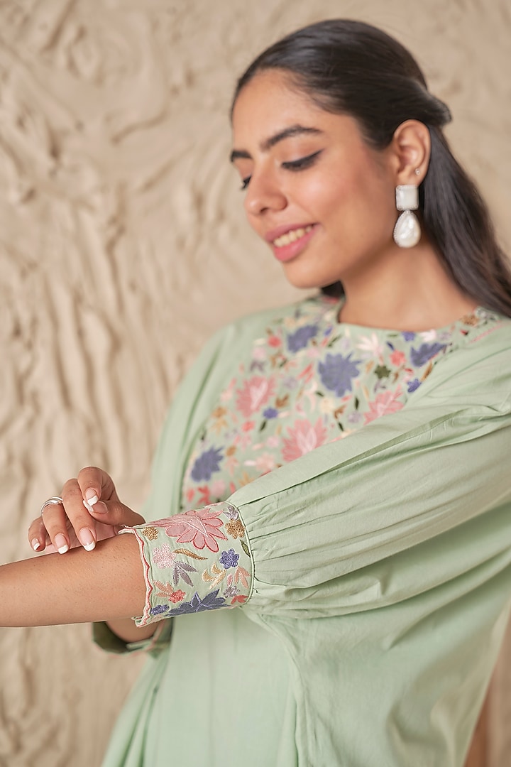 Mint Mulmul Floral Embroidered Kurta Set by Samatvam By Anjali Bhaskar at Pernia's Pop Up Shop