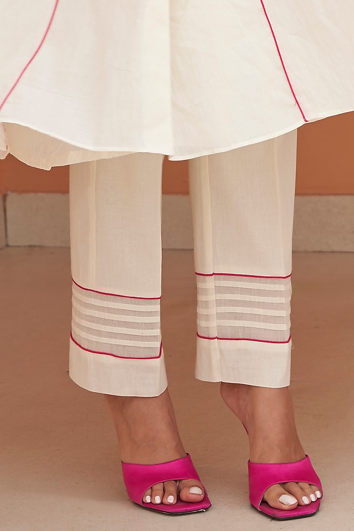 Ivory Cotton Poplin Floral Embroidered Kurta Set by Samatvam By Anjali Bhaskar at Pernia's Pop Up Shop