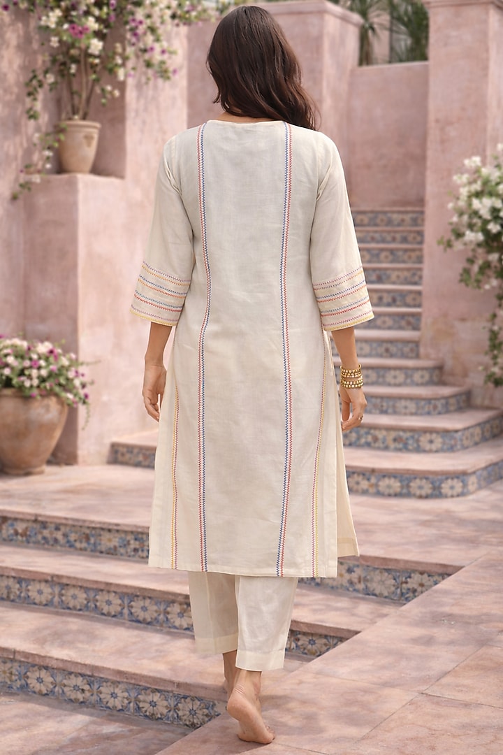 Ivory Mulmul Thread Embroidered Kurta Set by Samatvam By Anjali Bhaskar at Pernia's Pop Up Shop