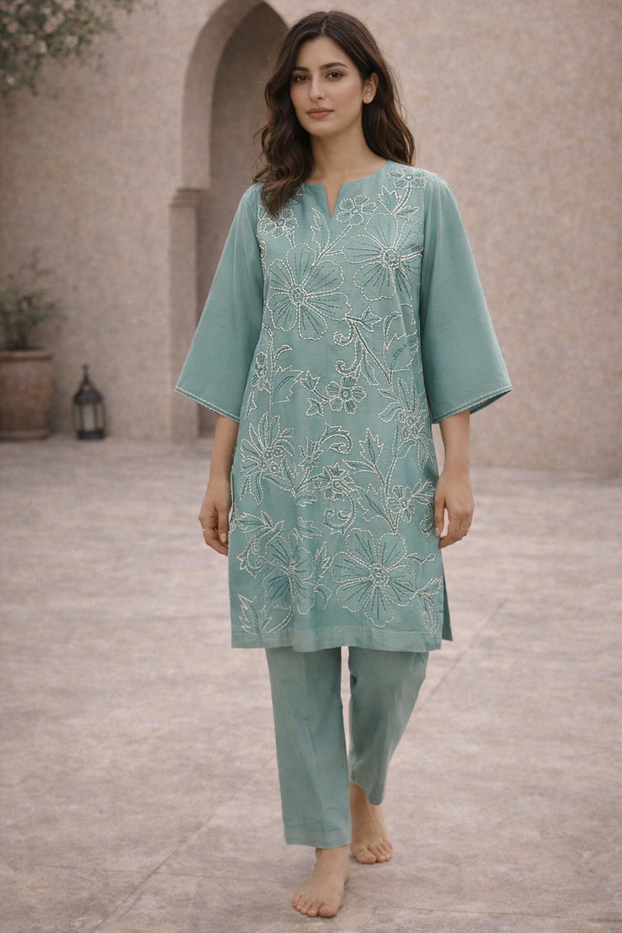 Samatvam By Anjali Bhaskar Light Blue Chanderi Thread Embroidered Kurta Set