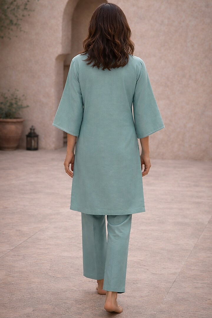 Light Blue Chanderi Thread Embroidered Kurta Set by Samatvam By Anjali Bhaskar at Pernia's Pop Up Shop