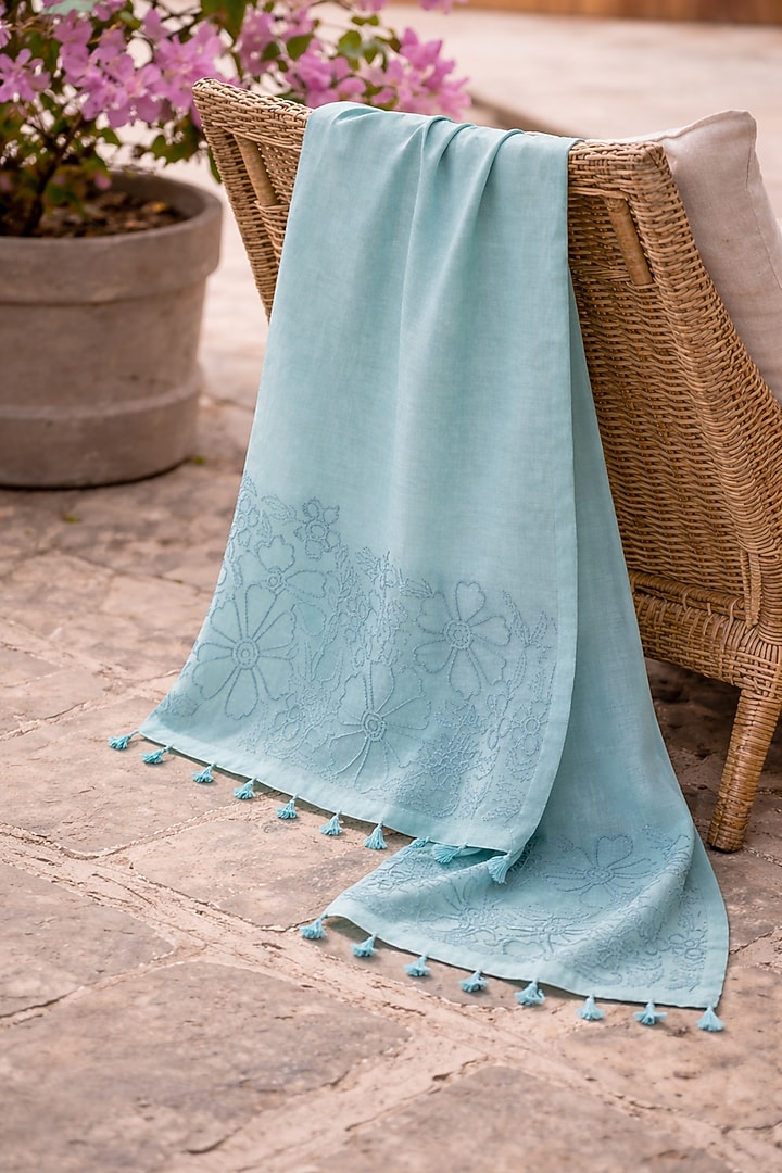 Light Blue Chanderi Thread Embroidered Kurta Set by Samatvam By Anjali Bhaskar at Pernia's Pop Up Shop