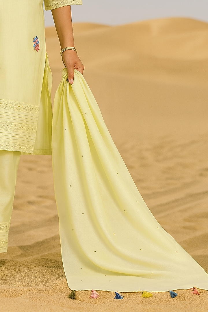 Lemon Yellow Chanderi Floral Embroidered Straight Kurta Set by Samatvam By Anjali Bhaskar at Pernia's Pop Up Shop