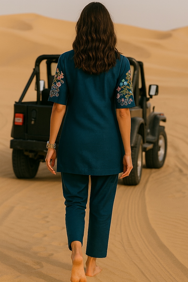 Midnight Blue Chanderi Floral Embroidered Kurta Set by Samatvam By Anjali Bhaskar at Pernia's Pop Up Shop